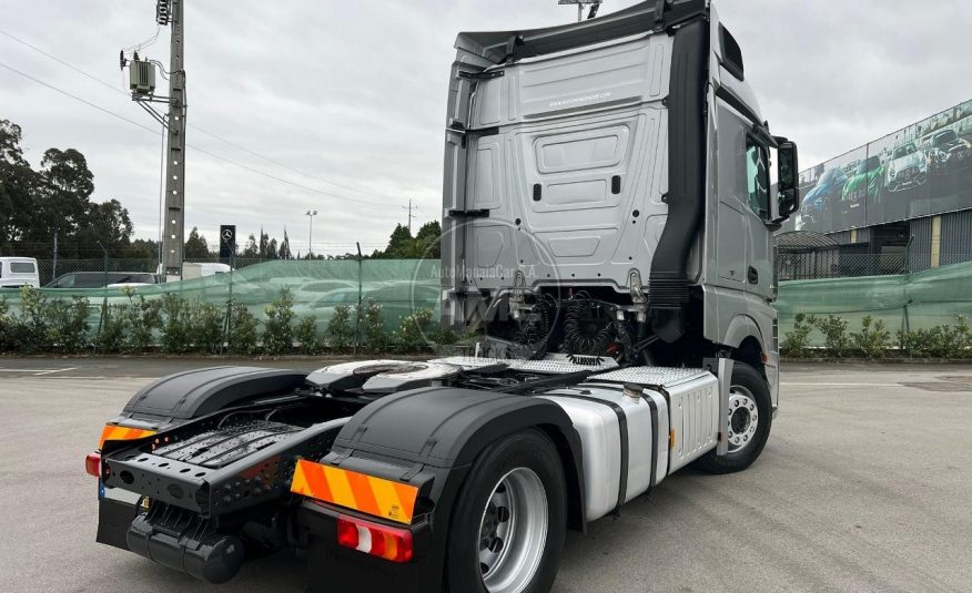 TRATOR MERCEDES ACTROS 1845 EURO6 STREAM SPACE 4X2 RETARDER 2017