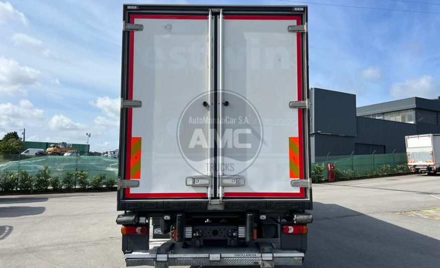 RENAULT D26 380 EURO6 6×2 FRIGORIFICO