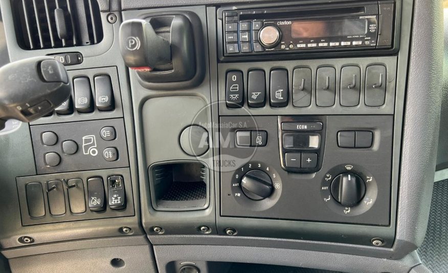 SCANIA G420 EURO5 8X2 RETARDER COM GRUA HIAB XS 700 E-8 HIPRO