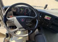 SCANIA P280 E6 4X2 19T CORTINAS E TETO DESLIZANTE