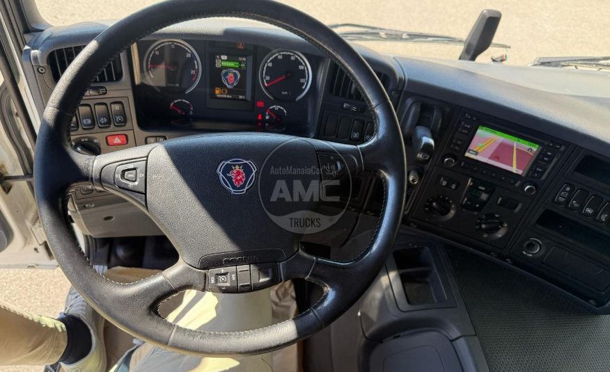 SCANIA P280 E6 4X2 19T CORTINAS E TETO DESLIZANTE