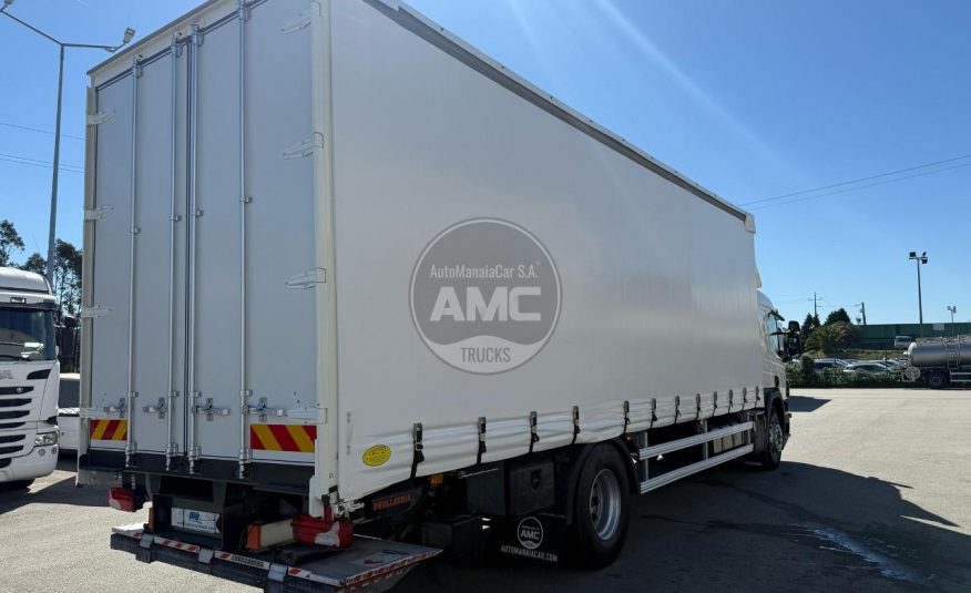 SCANIA P280 E6 4X2 19T CORTINAS E TETO DESLIZANTE