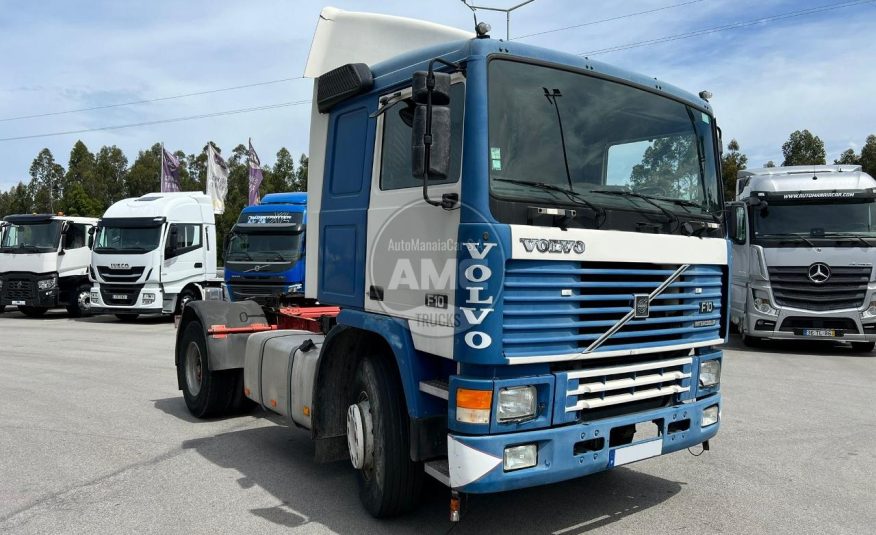 VOLVO F10 320 INTERCOLER 4X2