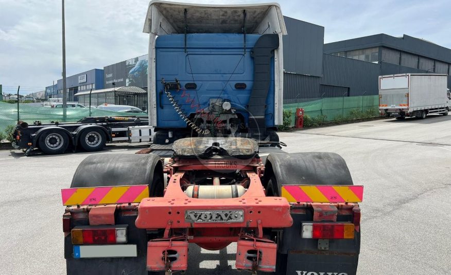 VOLVO F10 320 INTERCOLER 4X2