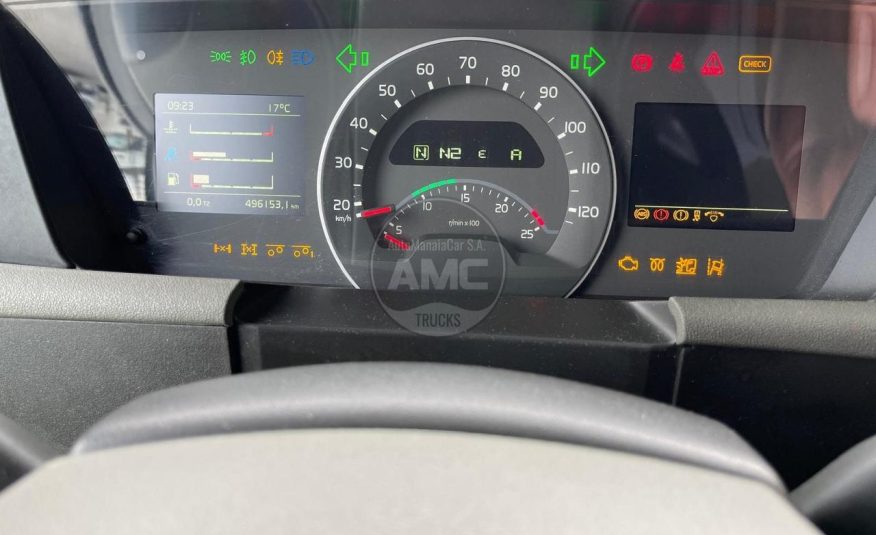 TRATOR VOLVO FH13 500 GLOBETROTTER EURO6 4X2 2016 COM ADR