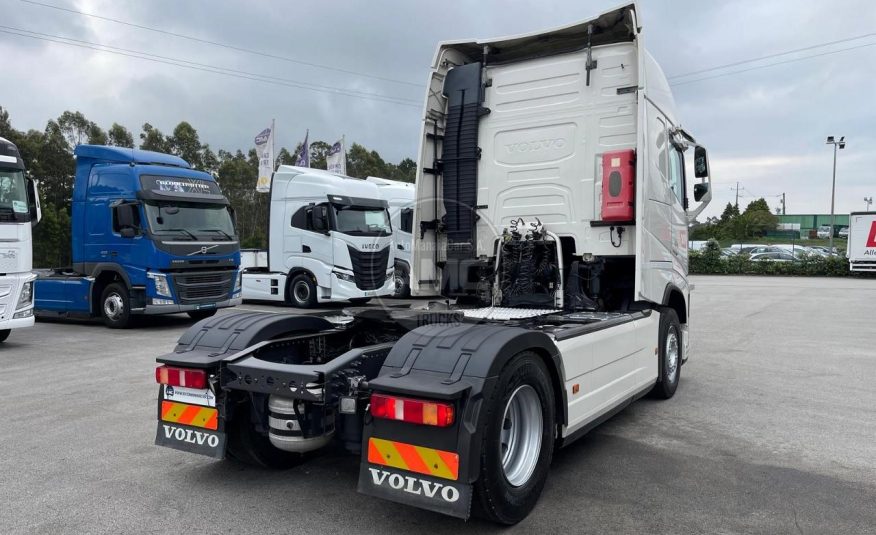 TRATOR VOLVO FH13 500 GLOBETROTTER EURO6 4X2 2016 COM ADR