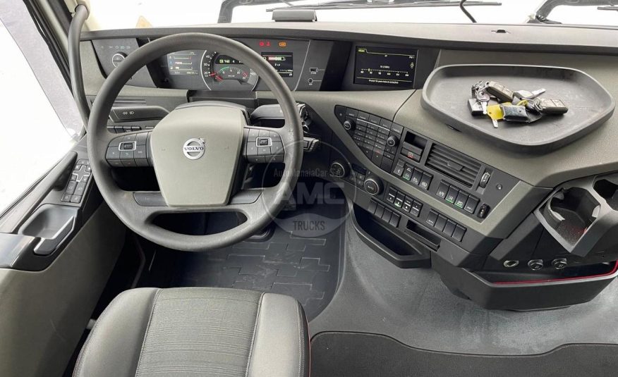 TRATOR VOLVO FH13 500 GLOBETROTTER EURO6 4X2 2016 COM ADR