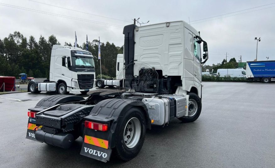 VOLVO FH13 460 EURO6 4X2 CABINE BAIXA E KIT HIDRÁULICO