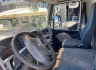 VOLVO FL 290 EURO5 4X2 CAIXA FECHADA COM PLATAFORMA RETRÁTIL
