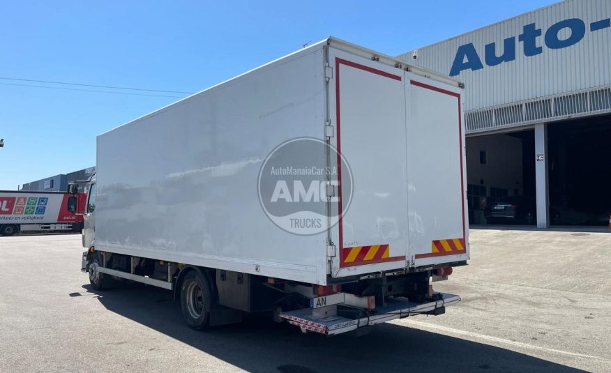 VOLVO FL 290 EURO5 4X2 CAIXA FECHADA COM PLATAFORMA RETRÁTIL