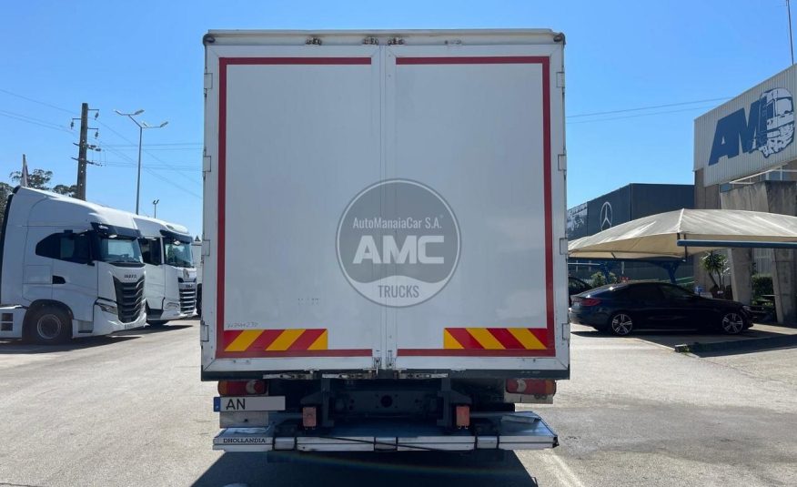 VOLVO FL 290 EURO5 4X2 CAIXA FECHADA COM PLATAFORMA RETRÁTIL