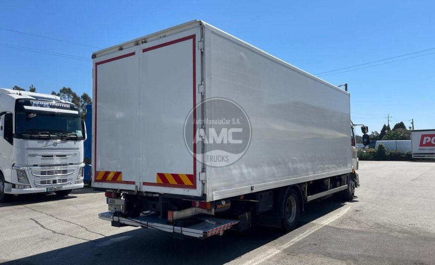 VOLVO FL 290 EURO5 4X2 CAIXA FECHADA COM PLATAFORMA RETRÁTIL