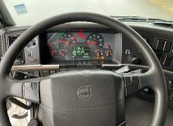VOLVO FM 330 6X2 EURO5 CAB BAIXA ESTRADO DE 7.90 MTS 2013
