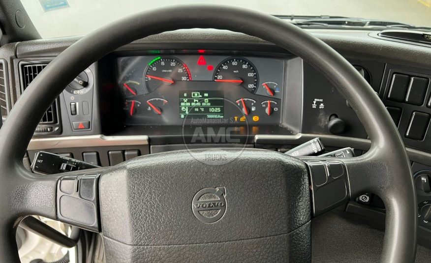 VOLVO FM 330 6X2 EURO5 CAB BAIXA ESTRADO DE 7.90 MTS 2013