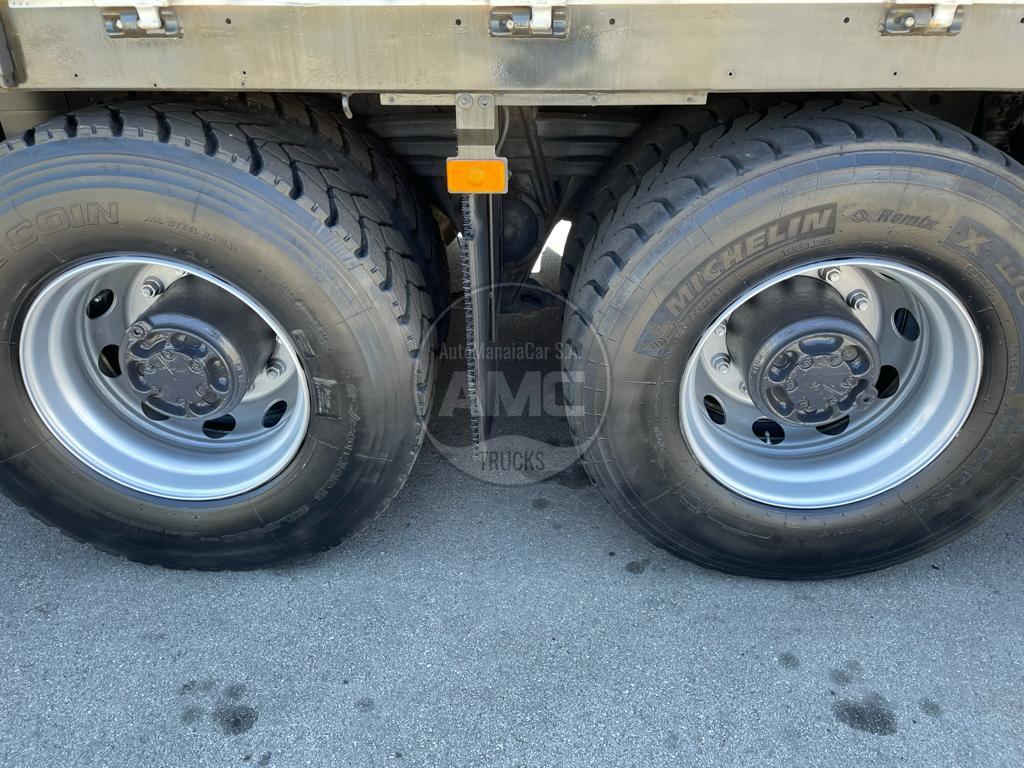 VOLVO FM12 380 8X4 CAIXA ABERTA COM GRUA HIAB 166 E-5 HIPRO